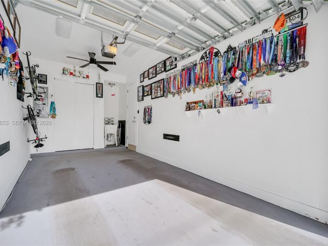 Продажа дома по адресу 2943 SW 23rd St - фото 7519462