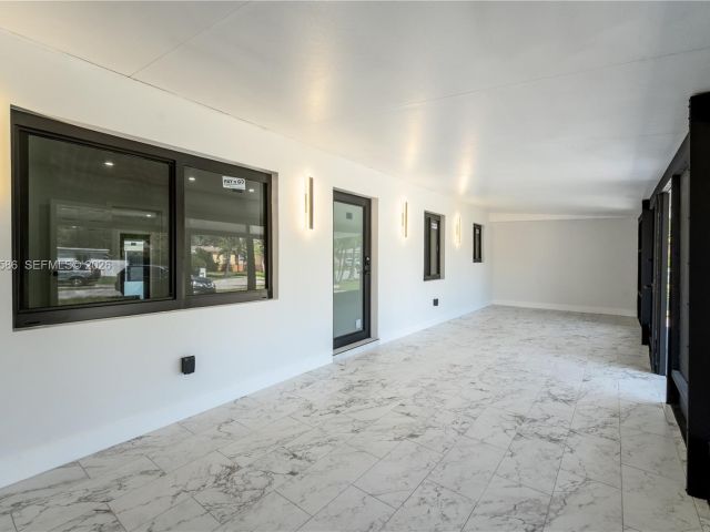 Продажа дома по адресу 220 NW 144th St - фото 7519474