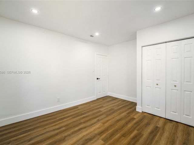 Продажа дома по адресу 220 NW 144th St - фото 7519478