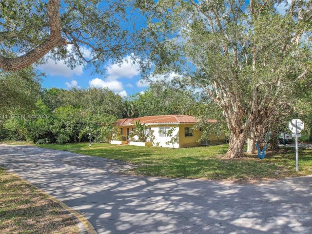 Продажа дома по адресу 11919 NE 8th av - фото 7519324