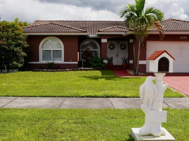 Продажа дома по адресу 14856 SW 174th St - фото 7531641