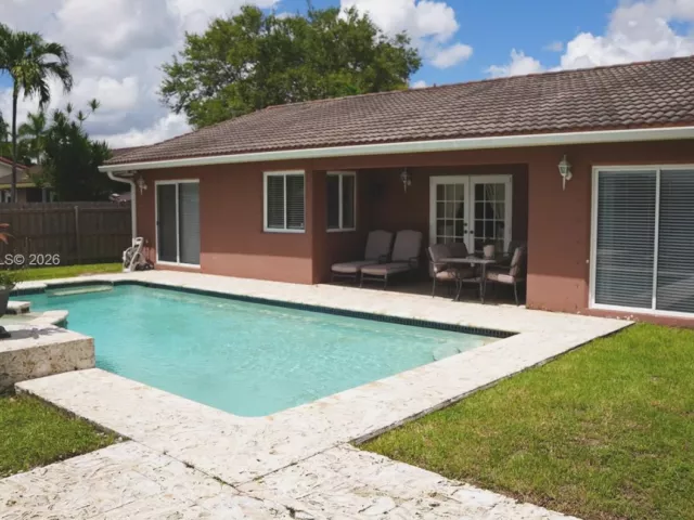 Продажа дома по адресу 14856 SW 174th St - фото 7531632