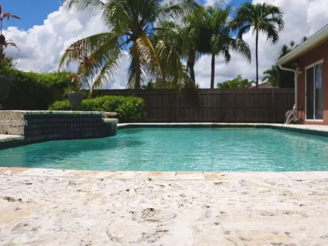 Продажа дома по адресу 14856 SW 174th St - фото 7531631