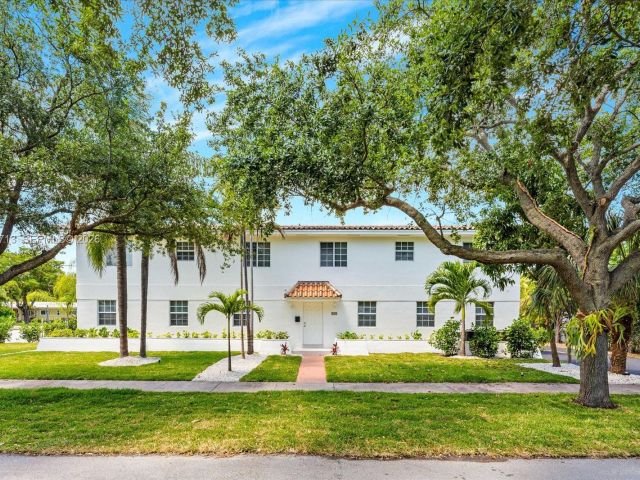 Дом в аренду по адресу 3619 S Le Jeune Rd 1 - фото 7519563