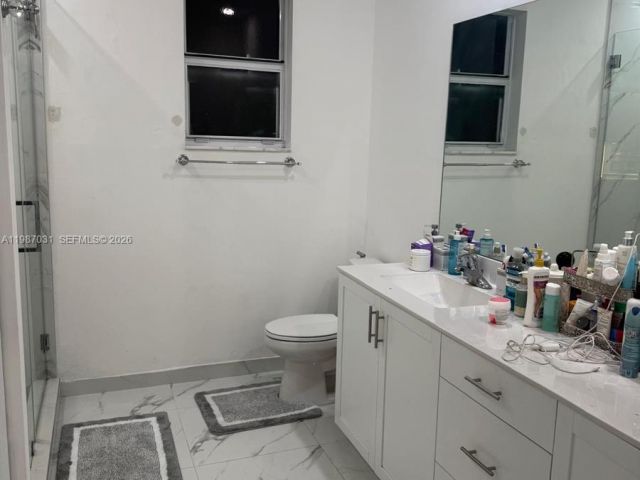 Дом в аренду по адресу 522 SW 19th Way 522 - фото 7519311