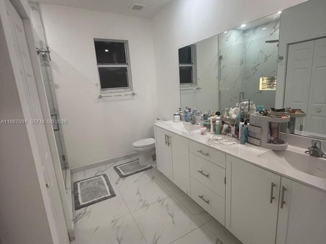 Дом в аренду по адресу 522 SW 19th Way 522 - фото 7519320