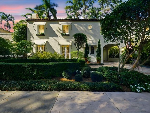 Продажа дома по адресу 1231 Catalonia Ave - фото 7527013