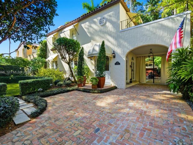 Продажа дома по адресу 1231 Catalonia Ave - фото 7527024