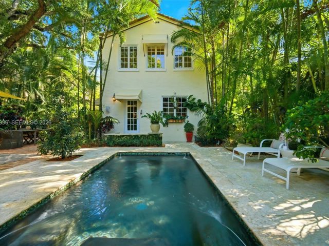 Продажа дома по адресу 1231 Catalonia Ave - фото 7527029