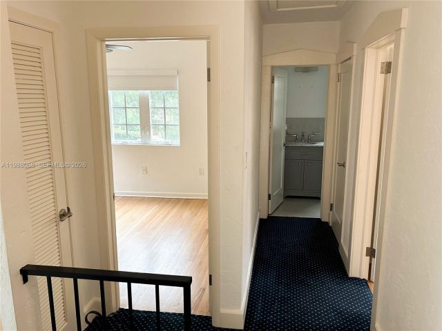 Дом в аренду по адресу 2504 Alhambra Cir 2504 - фото 7519919