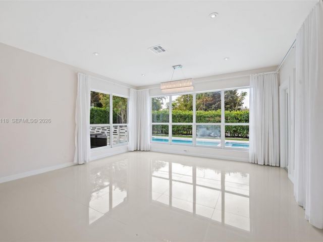 Продажа дома по адресу 1530 Zuleta Ave - фото 7533062