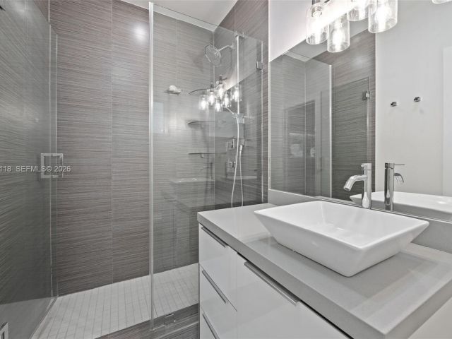 Продажа дома по адресу 1530 Zuleta Ave - фото 7533073