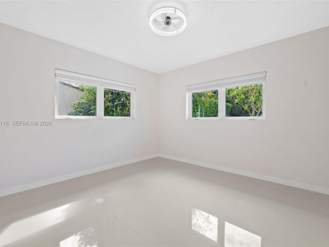 Продажа дома по адресу 1530 Zuleta Ave - фото 7533074