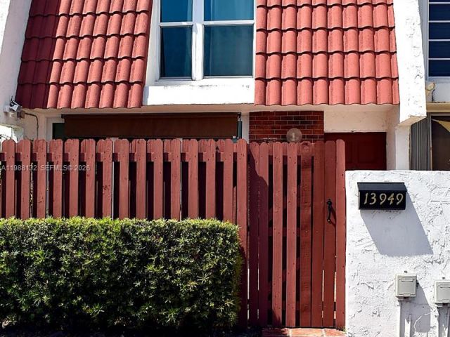 Продажа дома по адресу 13949 SW 84th St 801 - фото 7519874