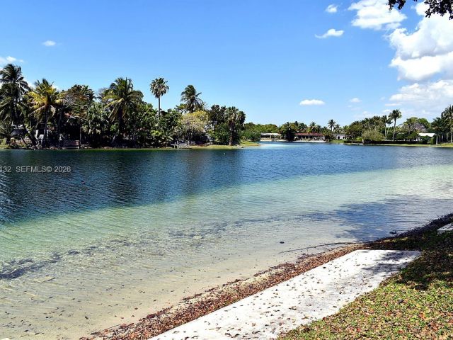 Продажа дома по адресу 13949 SW 84th St 801 - фото 7519880