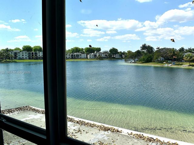 Продажа дома по адресу 13949 SW 84th St 801 - фото 7519881