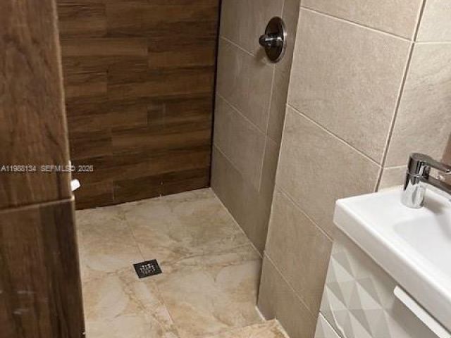 Дом в аренду по адресу 175 NW 121st St - фото 7528501