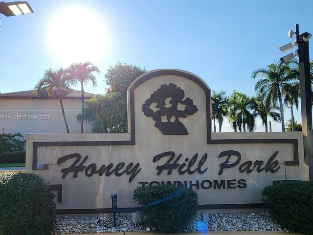 Продажа дома по адресу 3379 NW 198th Terrace - фото 7521693