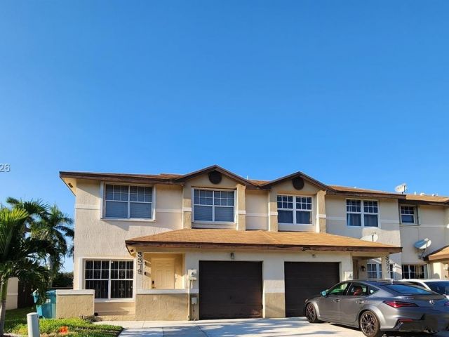 Продажа дома по адресу 3379 NW 198th Terrace - фото 7521695