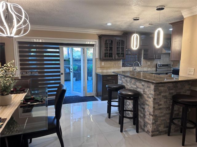 Продажа дома по адресу 3379 NW 198th Terrace - фото 7521704