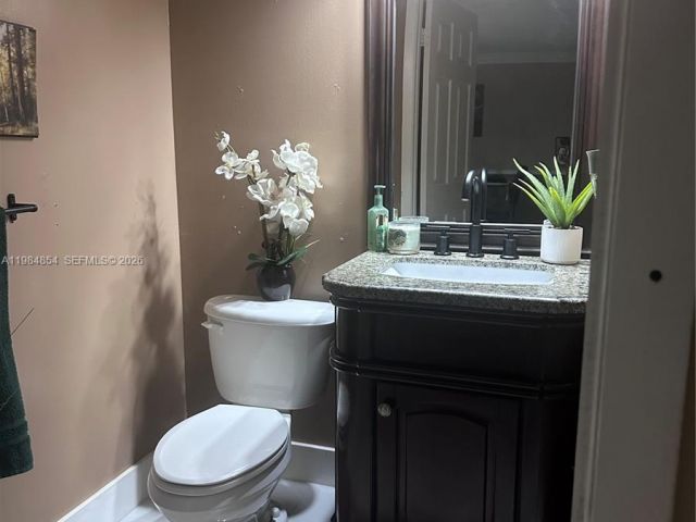 Продажа дома по адресу 3379 NW 198th Terrace - фото 7521709