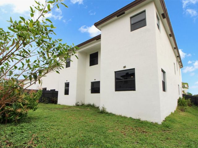 Продажа дома по адресу 12900 SW 229th St - фото 7519856