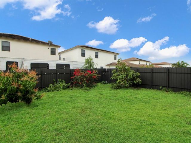 Продажа дома по адресу 12900 SW 229th St - фото 7519860