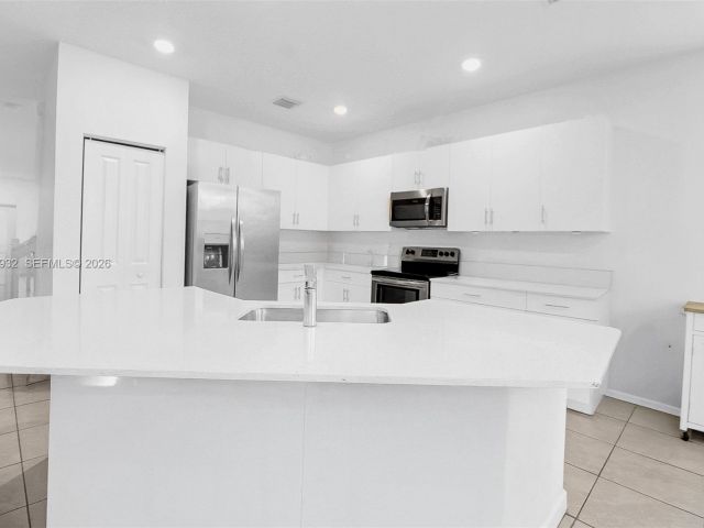 Продажа дома по адресу 12900 SW 229th St - фото 7519863