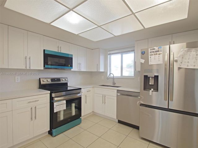 Дом в аренду по адресу 5510 Johnson St - фото 7521250