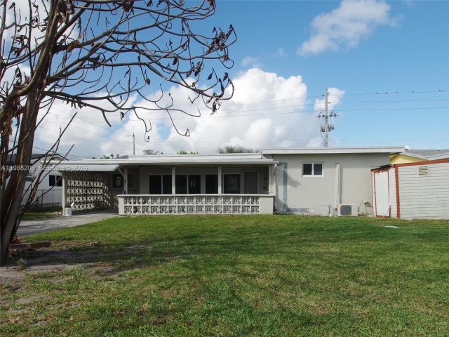 Дом в аренду по адресу 5510 Johnson St - фото 7521254