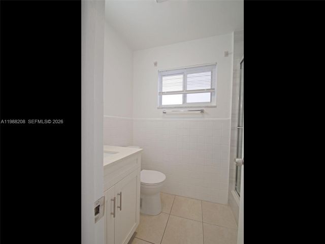 Дом в аренду по адресу 5510 Johnson St - фото 7521255