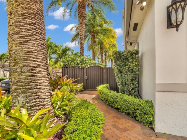 Продажа дома по адресу 15726 SW 76th Ter - фото 7521425