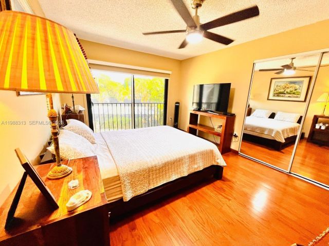 Дом в аренду по адресу 9974 Costa Del Sol Blvd C-87 - фото 7521766