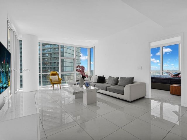 Продажа квартиры #2912 - фото 7525193