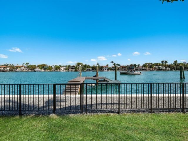 Продажа дома по адресу 93 Palm Ave - фото 7520660