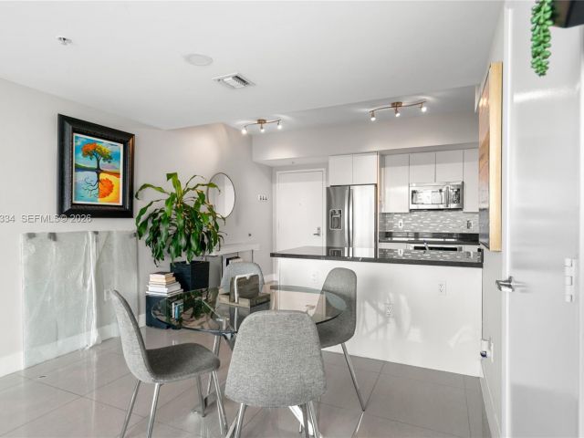 Квартира в аренду номер4702 - фото 7523084