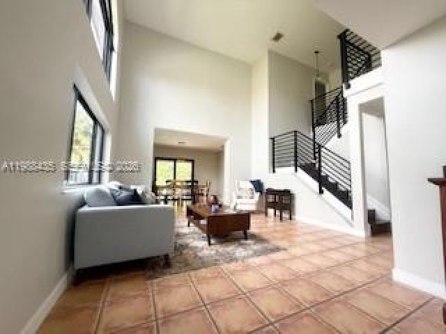 Продажа дома по адресу 18163 SW 149th Pl - фото 7523277