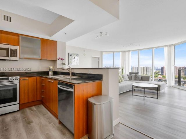 Квартира в аренду номер2007 - фото 7523067