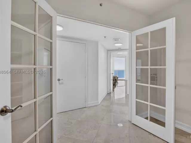 Квартира в аренду номер2404 - фото 9140430