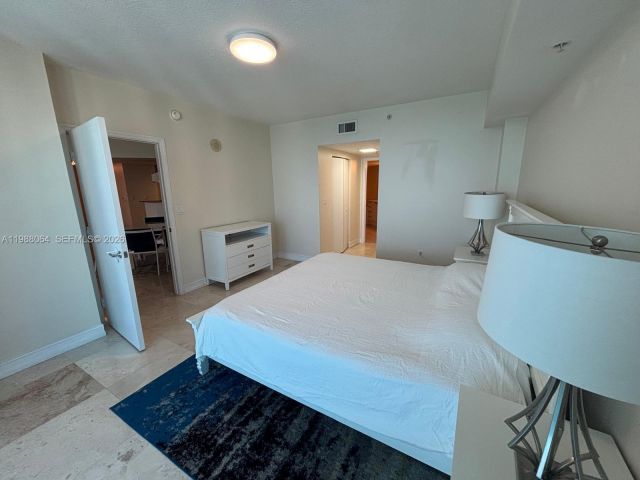 Квартира в аренду номер2404 - фото 7525096