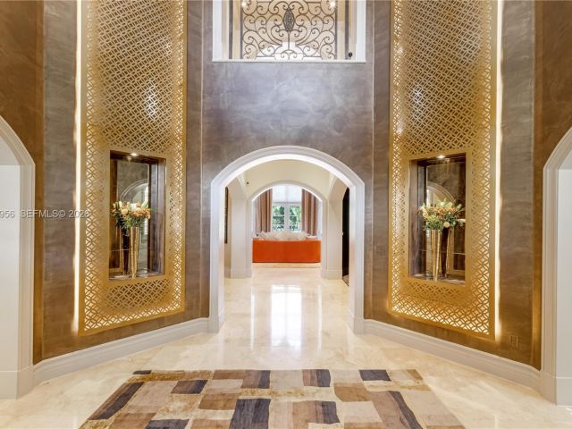 Продажа дома по адресу 5250 Snapper Creek Rd - фото 7522759