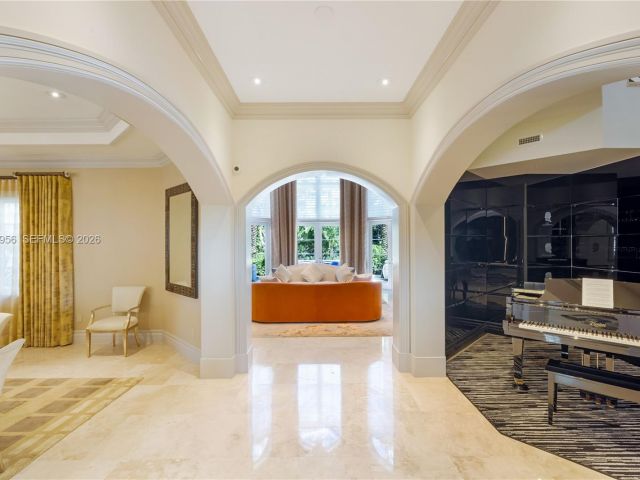 Продажа дома по адресу 5250 Snapper Creek Rd - фото 7522760