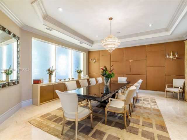 Продажа дома по адресу 5250 Snapper Creek Rd - фото 7522766