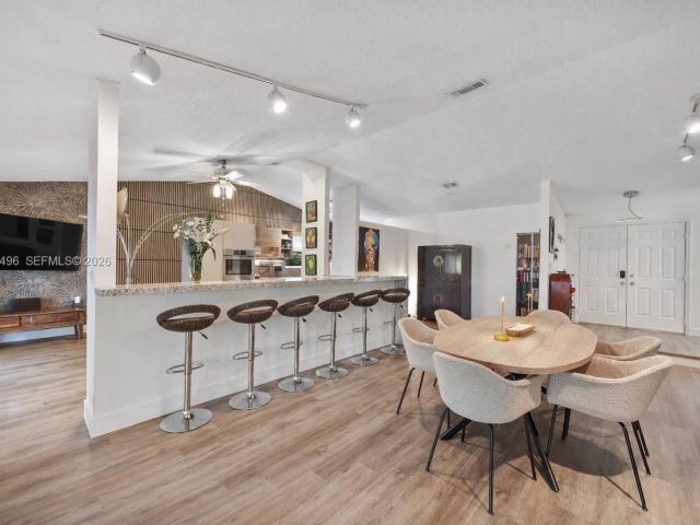 Продажа дома по адресу 12825 SW 116th St - фото 7522650