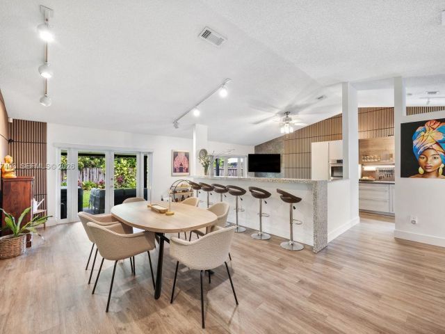 Продажа дома по адресу 12825 SW 116th St - фото 7522651