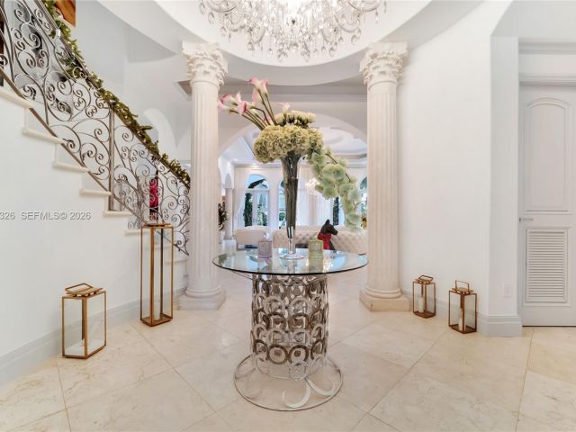 Дом в аренду по адресу 100 Palm Ave - фото 7522740