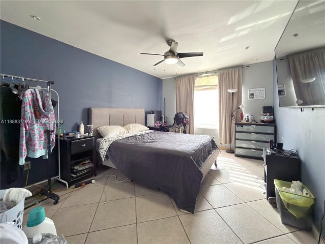 Продажа дома по адресу 13921 SW 164th St - фото 7531656