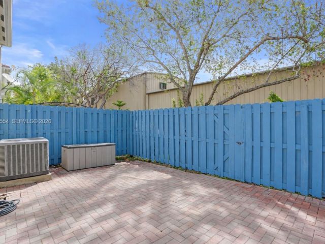 Продажа дома по адресу 12554 SW 125th Ter - фото 7522643