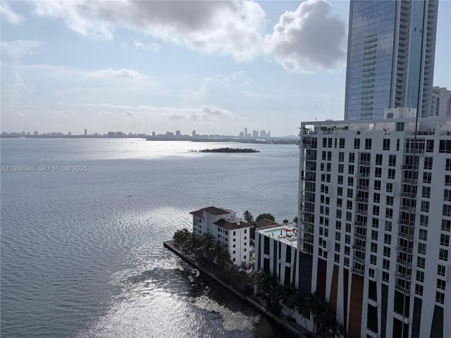 Квартира в аренду номер2001 - фото 7530203