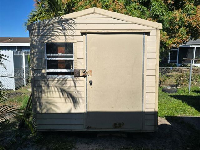 Продажа дома по адресу 2941 NW 210th Ter - фото 7521275